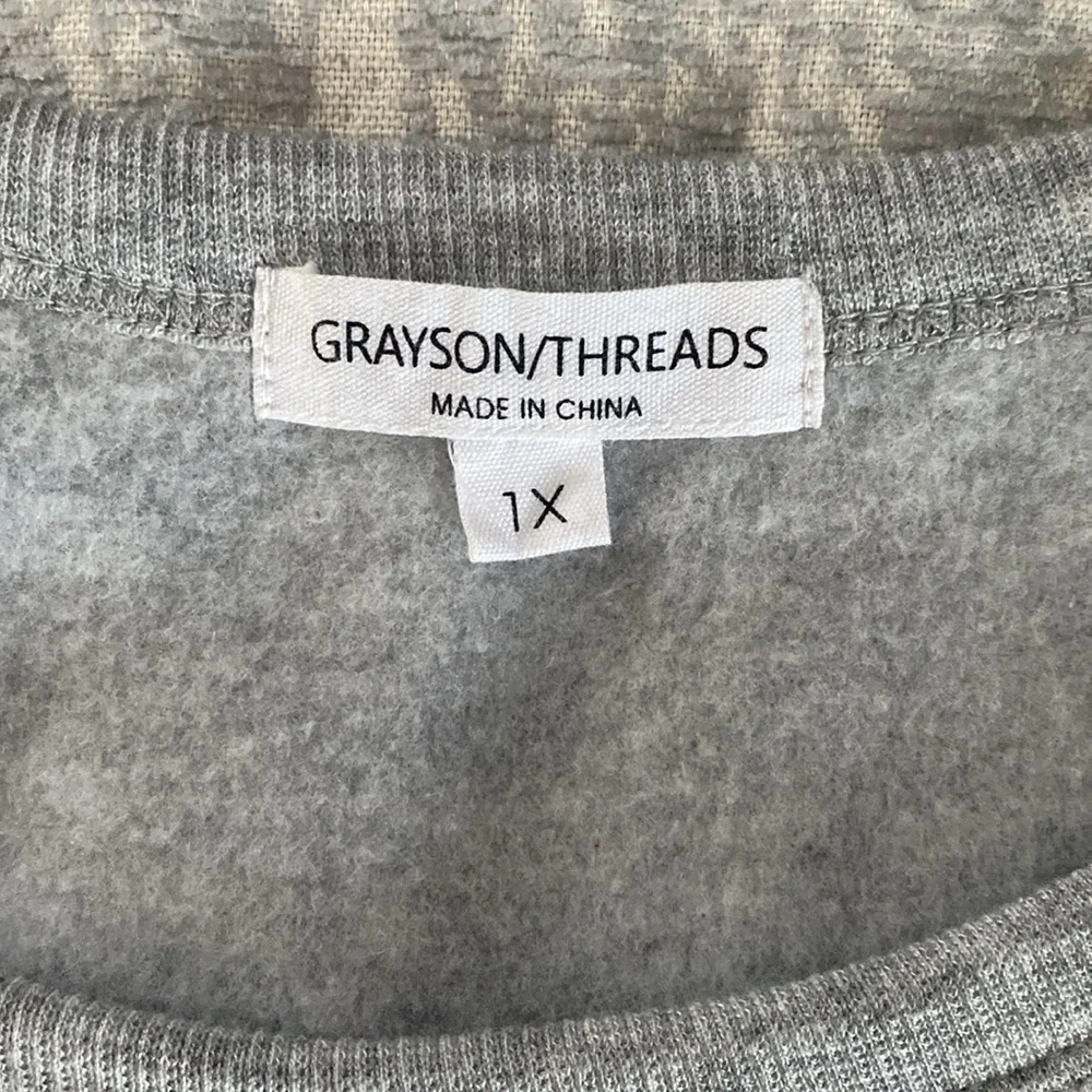 Grayson Threads 1x Leopard Print Women’s Sweatshirt - Picture 2 of 4